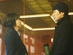 Penampilan Perdana Kim Da Mi dan Son Suk Ku di Drama 'Nine Puzzles'