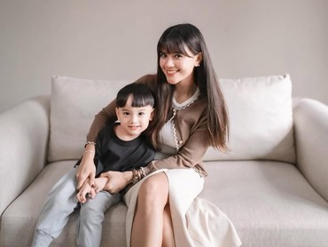 7 Potret Anzel Putra Audi Marissa di Usia 3 Tahun, Fashionable Bak Oppa Korea