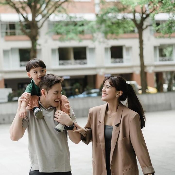 <p>Putra Audi Marissa dan Anthony Xie, Anzel Maverick Xie, kini sudah genap berusia tiga tahun, Bunda. Meski masih balita, gaya berpakaian Anzel selalu membuat netizen gemas. (Foto: Instagram: @audimarissa)</p>