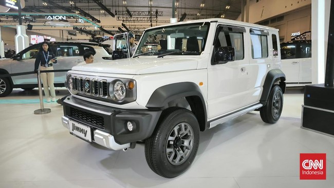 Suzuki menjual Jimny 5-door White Rhino Edition Rp495,1 juta on the road Jakarta, cuma tersedia tipe AT.