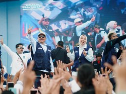 Gerakan Pemuda dan Relawan Antar Syakur-Putri Unggul di Pilbup Garut