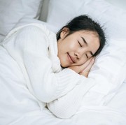 Coba 4 Pose Yoga Ini untuk Bikin Tidur Jadi Lebih Nyenyak