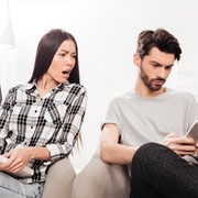 Ini 5 Zodiak yang Nggak Jago Menjalin Hubungan, Harus Ekstra Sabar