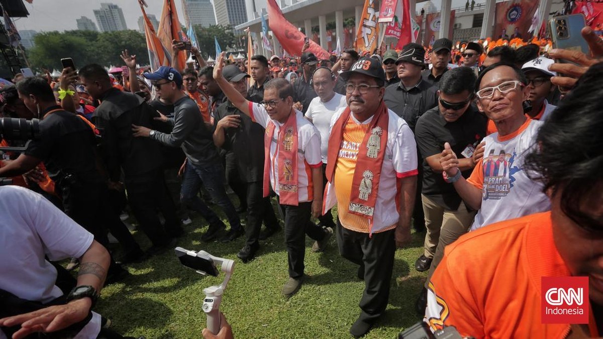 FOTO: Hajatan Jakarta Menyala, Kampanye Akbar Pramono-Rano di Senayan