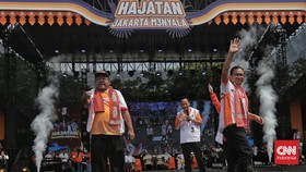 FOTO: Hajatan Jakarta Menyala, Kampanye Akbar Pramono-Rano di Senayan