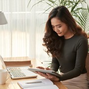 Mulai dari Usia Muda, Lakukan 5 Cara Ini Demi Kesehatan Finansial di Masa Tua!