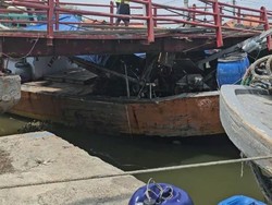 Tali Jembatan Putus di Indramayu, Seorang Nelayan Luka