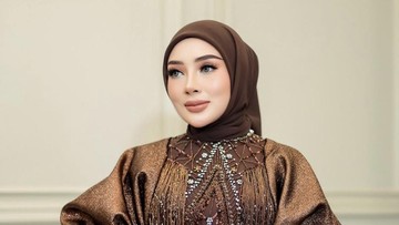 Highlight Dunia Hiburan InsertLive : Kabar Terbaru Melda Safitri, Dulu Viral Diceraikan Kini Dilamar Asisten Shella Saukia