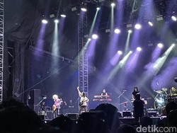 Video: Sigmun Menjadi Pembuka di Main Stage Joyland Jakarta 2024 Day 2