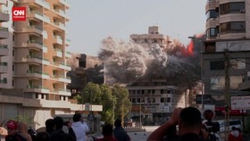 VIDEO: Detik-detik Rudal Israel Hantam Gedung di Beirut