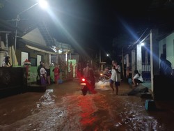 2 Desa di Kediri Terendam Banjir Usai Diguyur Hujan Deras 2 Jam
