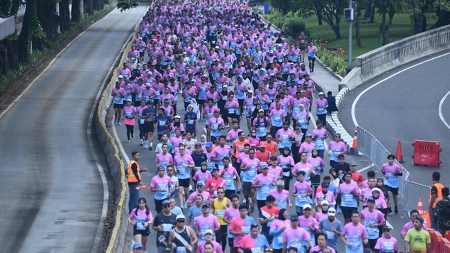 Diikuti 12.300 pelari dari berbagai kategori usia Gelaran Pertamina Eco RunFest 2024 yang diselenggarakan di Istora Senayan Jakarta berjalan sukses.