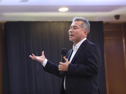 Dirut BRI Sunarso Raih Penghargaan The Best CEO