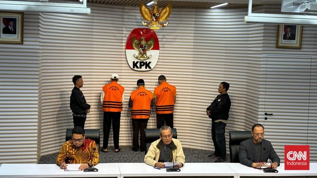 KPK resmi menahan tiga tersangka mengenai OTT di lingkungan Pemerintah Provinsi Bengkulu.