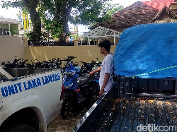 Pemotor Wanita Tewas Terjatuh di Poros Pangkep-Maros gegara Hilang Kendali