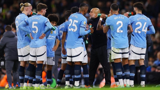 Manchester City sedang mengalami krisis parah seiring lima kekalahan beruntun. Penderitaan Man City bisa makin parah mengingat jadwal berat masih mengadang.