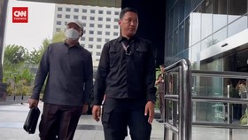 VIDEO: Detik-detik Gubernur Bengkulu Tiba di KPK usai Kena OTT