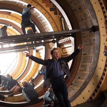 Lirik Lagu Dancing Through Life (OST Wicked) - Jonathan Bailey