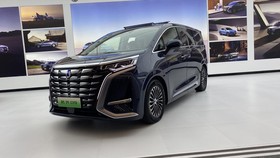 Masuk Indonesia 2025, Denza Ubah Peta Persaingan MPV Premium
