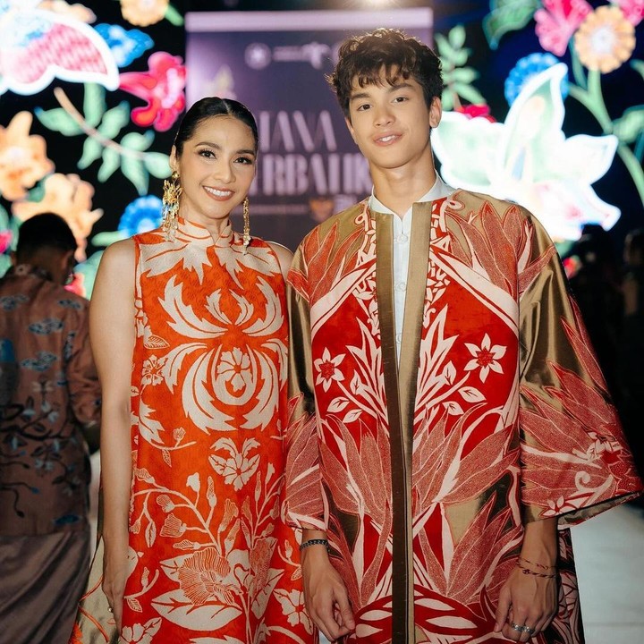 <p>Putra semata wayang Maudy Koesnaedi dan Erik Meijer, Eddy Meijer, baru saja berulang tahun, Bunda. Pria yang lahir pada 7 April 2007 itu kini genap berusia 18 tahun. (Foto: Instagram: @eddy_mm)</p>