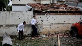 Hizbullah Bombardir Israel Pakai 340 Rudal, Tel Aviv Rusak Parah