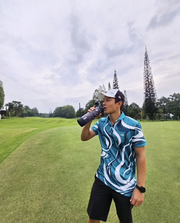 Serunya Momen Rio Haryanto Makan Seafood hingga ke Kopi Asiang