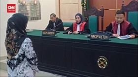 VIDEO: Guru Supriyani Divonis Bebas di Hari Guru Nasional