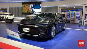 Toyota Crown HEV di GJAW Goda Menteri Prabowo-Gibran