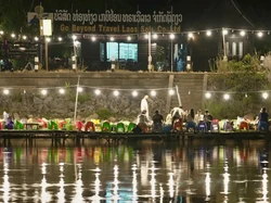 Horor di Vang Vieng, Minuman di Bar Cuma Laku 3 per Malam