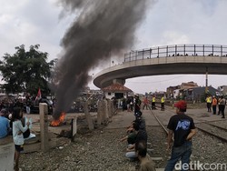 Panjang Urusan Usai Perlintasan KA di Ciroyom Bandung Alami Penutupan