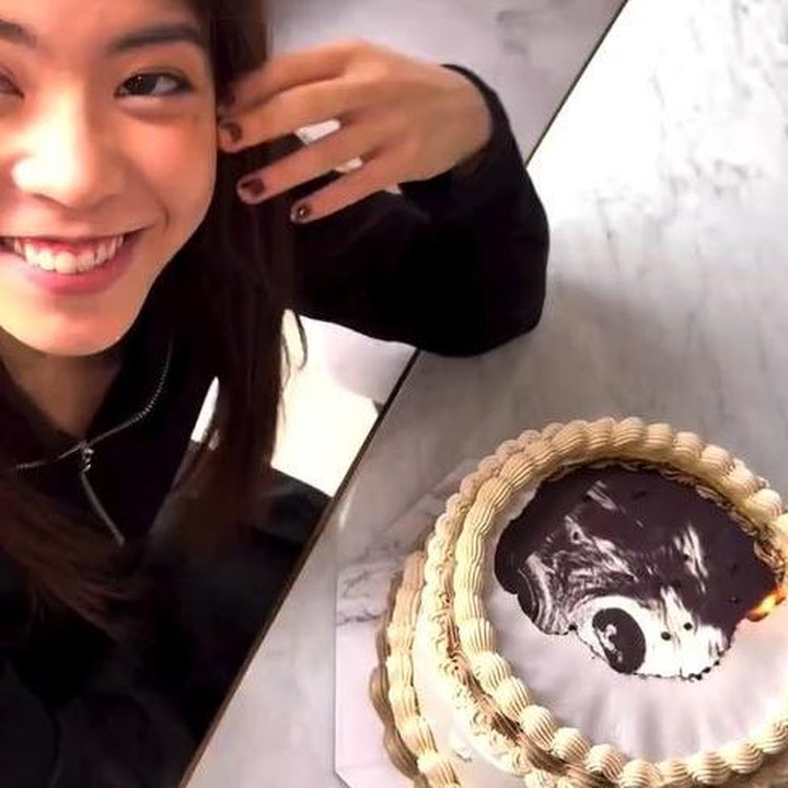 <p>Melalui unggahannya, Clarissa menuliskan perasaannya tengah menjalani kehamilan. "Ulang tahun terakhir sebelum kami menjadi keluarga beranggotakan 3 orang! Ya, kami baru saja melangsungkan pernikahan. Ya, itu adalah <em>honeymoon baby</em>. Dan tidak, foto-foto pernikahan kami bahkan belum semuanya dirilis," tulis Clarissa. Perlu diketahui ya, Clarissa resmi menikah dengan Anthony Tjipto pada 21 Agustus 2024. (Foto: Instagram @clarissatanoe)</p>