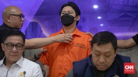FOTO: Penyerahan Buronan Interpol Asal Filipina