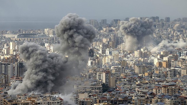 Israel mengatakan serangan ke Beirut selatan untuk menghancurkan gedung yang dikatakan menyimpan rudal berpemandu presisi.