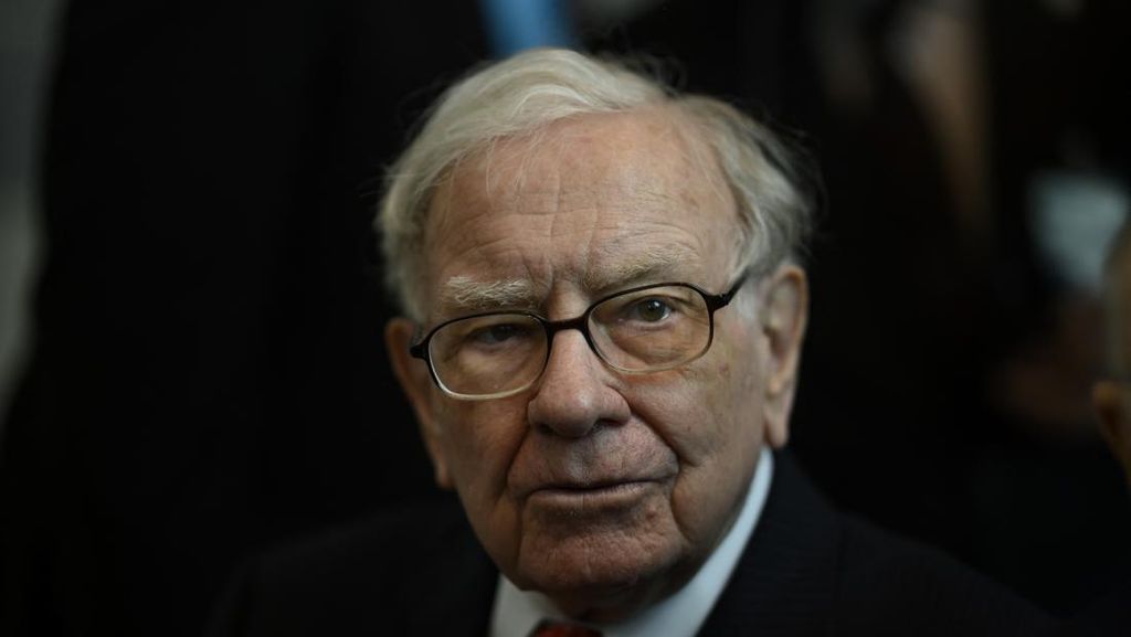Warren Buffett Resmi Pensiun usai 6 Dekade Pimpin Berkshire