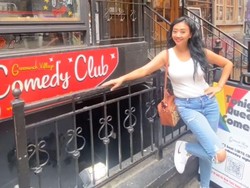 Asri Welas Tertawa Jawab Kabar Punya Pacar Bule di New York