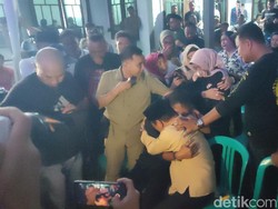 Video: Herdiat Menangis Tersedu-sedu Menang Quick Count Pilbup Ciamis