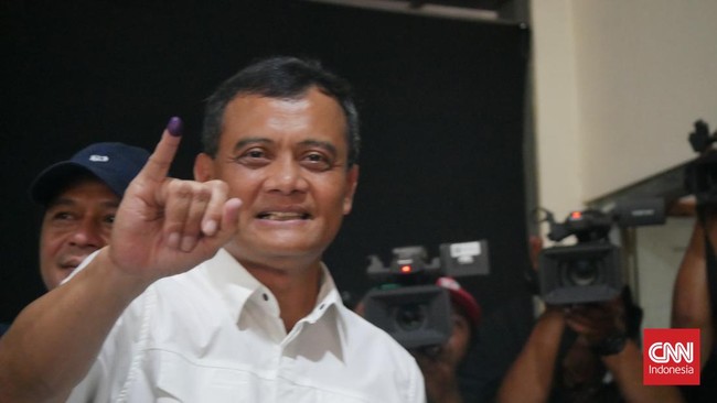 Luthfi Dapat Respons Negatif Usai Sindir Pejabat Konten Hasil survei Litbang Kompas mencatat Gubernur Jawa Tengah Ahmad Luthfi mendapatkan sentimen negatif di media sosial usai membuat sindiran 'pejabat ngonten'.