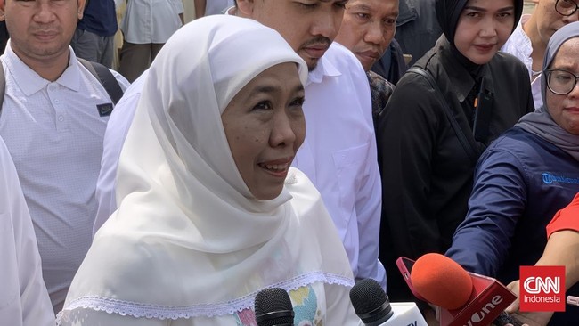 Gubernur Jatim Khofifah Indar Parawansa berjanji akan memenuhi panggilan KPK sebagai saksi dalam kasus dugaan korupsi dana hibah.