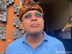 Coblos di TPS 9 Kertabumi, Ambara Ajak Warga Kota Denpasar Gunakan Hak Pilih