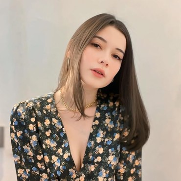 Agama Iris Wullur yang Dituding Hina Air Zamzam