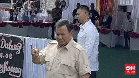 Prabowo Resmi Nyoblos Pilgub Jabar di TPS 08 Bojong Koneng Bogor