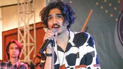 Lirik Lagu Tunjukkan Padaku - Sheila On 7