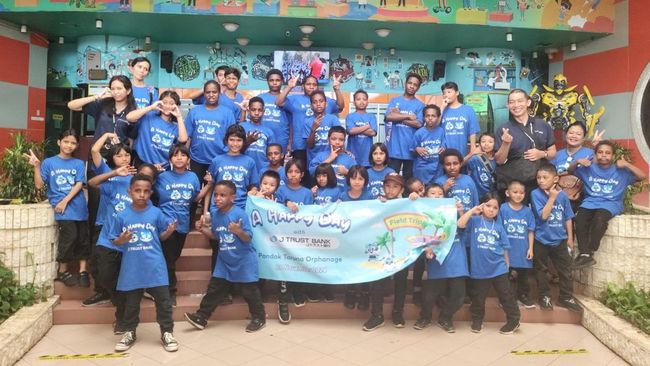 Keseruan J Trust Bank Ajak Anak-Anak Panti Asuhan Pondok Taruna Field Trip Penuh Edukasi ke TMII