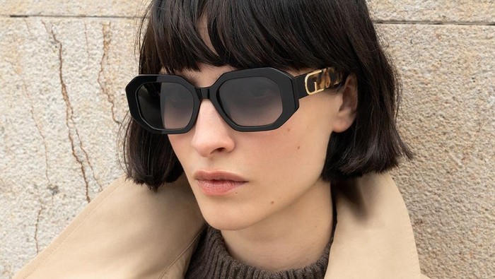 img-title Furla dan Ray-Ban Hadirkan Kacamata Modern nan Unik untuk Ekspresikan Diri