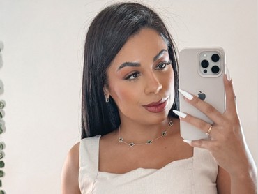 img-title Viral Video Detik-detik Perjuangan Beauty Influencer yang Tewas Terseret Banjir
