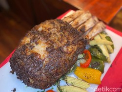 Ada Roasted Lamb dan Gnocchi Khas Italia untuk Rayakan Natal di Restoran Ini