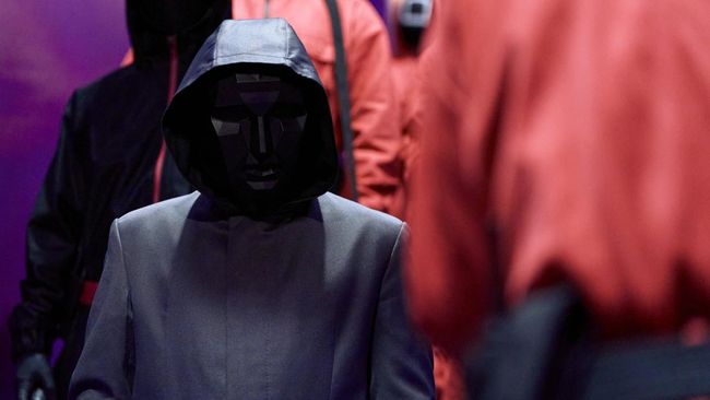 Squid Game 2 akan kupas Front Man lebih banyak, baik hubungannya dengan Jun-ho (Wi Ha-joon) serta konflik dengan Gi-hoon (Lee Jung-hae).