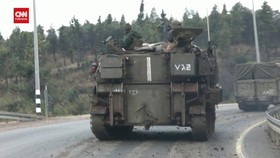 VIDEO: Israel Patroli Perbatasan pada Hari Pertama Gencatan Senjata