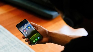 Gen Z Tinggalkan Smartphone dan Beralih ke HP Ini, Apa Alasannya?