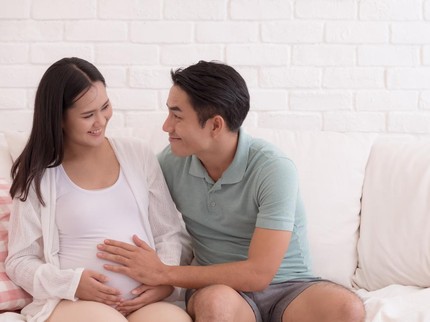 Amankah Posisi Misionaris saat Berhubungan Intim di Kehamilan Trimester Kedua?
